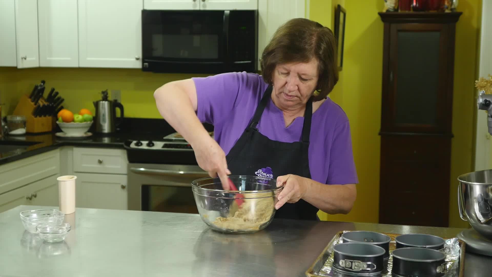 Thumbnail image for Ooma's Cookie Jar: Cheesecake Pops