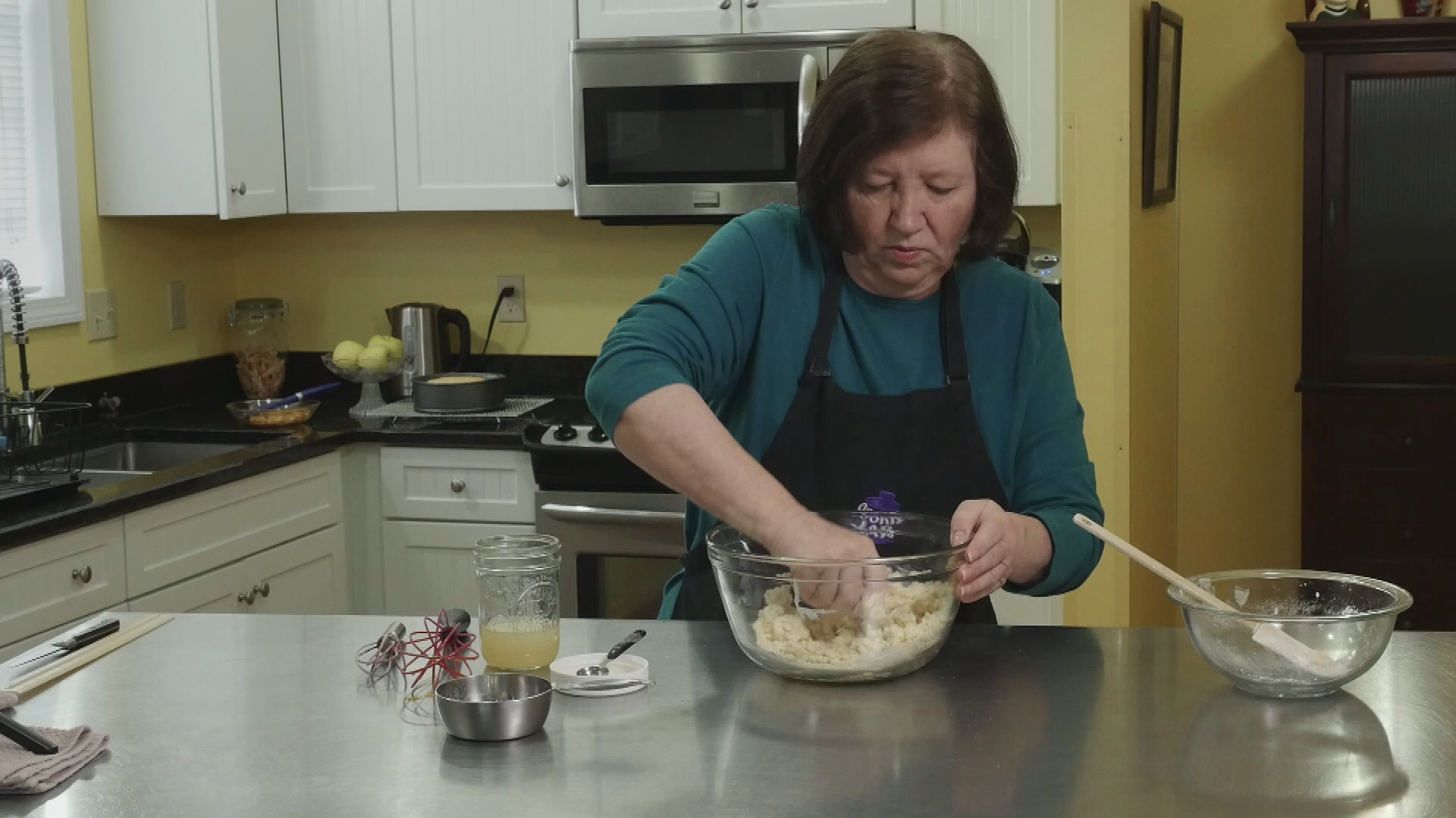 Ooma's Cookie Jar: Apple Cake